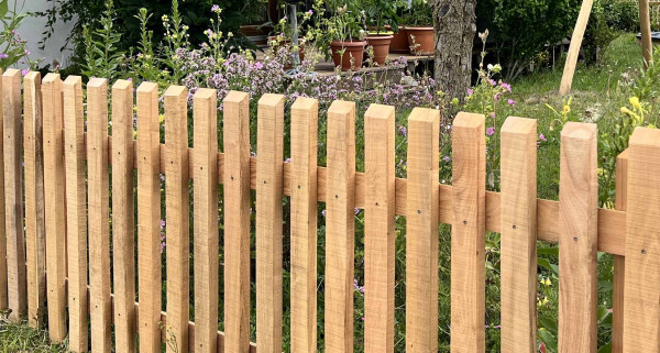 Zaunlatte Robinie 100cm sägerau